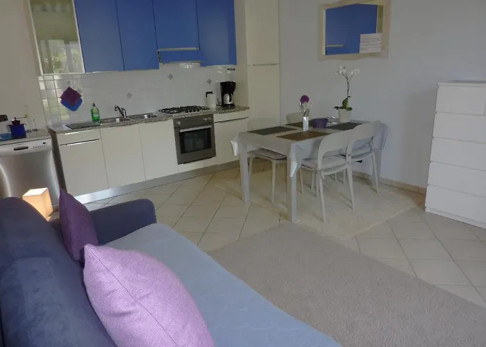 Appartamento Azzurra Terrasse Gartenblick Parkplatz Kostenlos 100 Mtr Zum